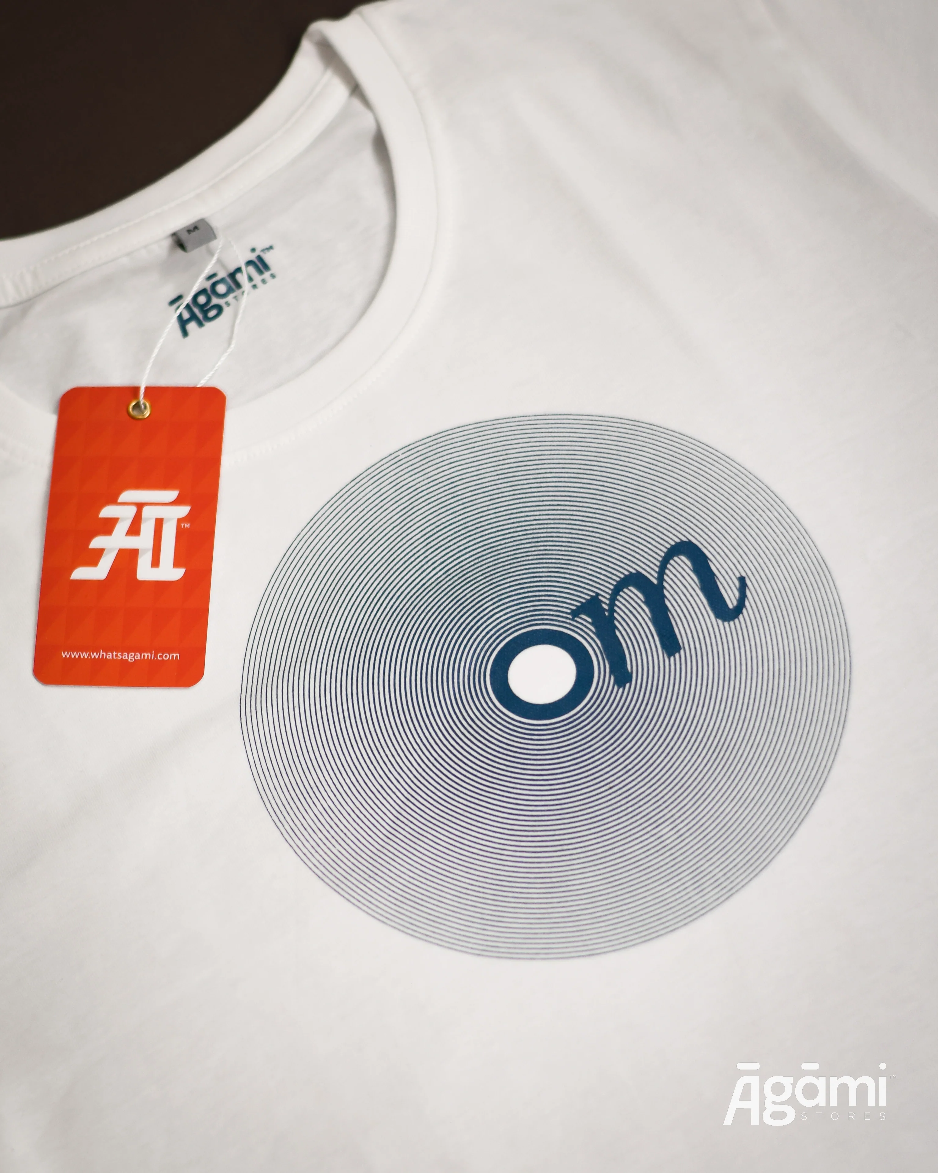 Om Vibes Tshirt - White - Image 2